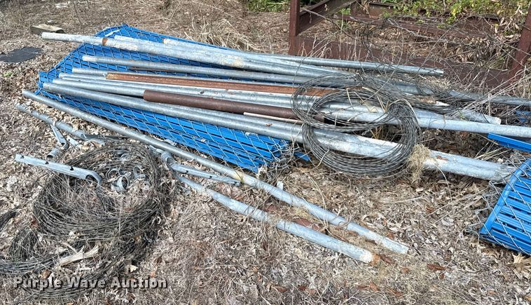 image for item DY8211 Chain link fence