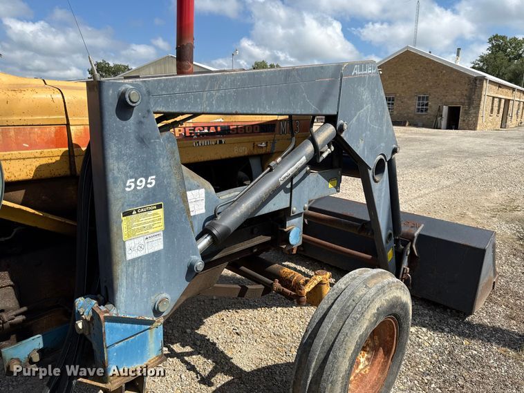 image for item DY8212 Ford Special 5600 tractor