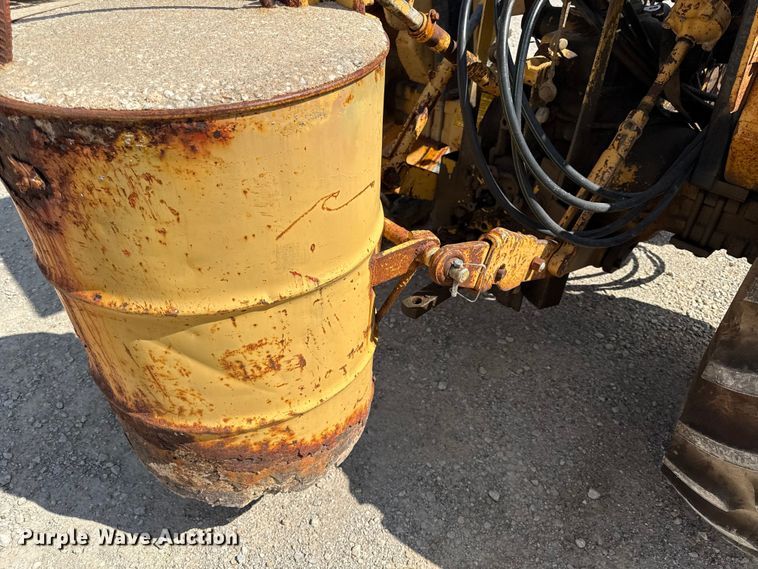 image for item DY8212 Ford Special 5600 tractor