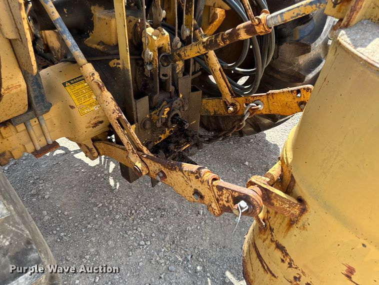 image for item DY8212 Ford Special 5600 tractor