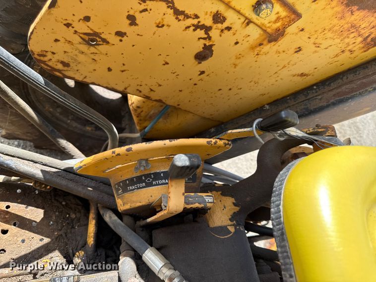 image for item DY8212 Ford Special 5600 tractor