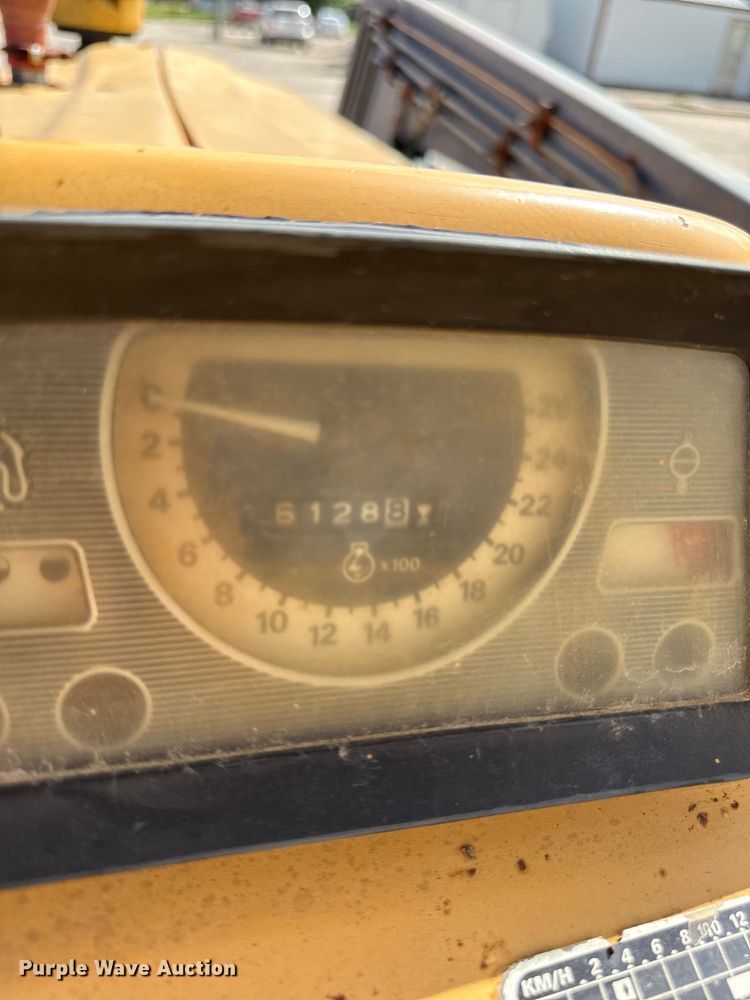 image for item DY8212 Ford Special 5600 tractor