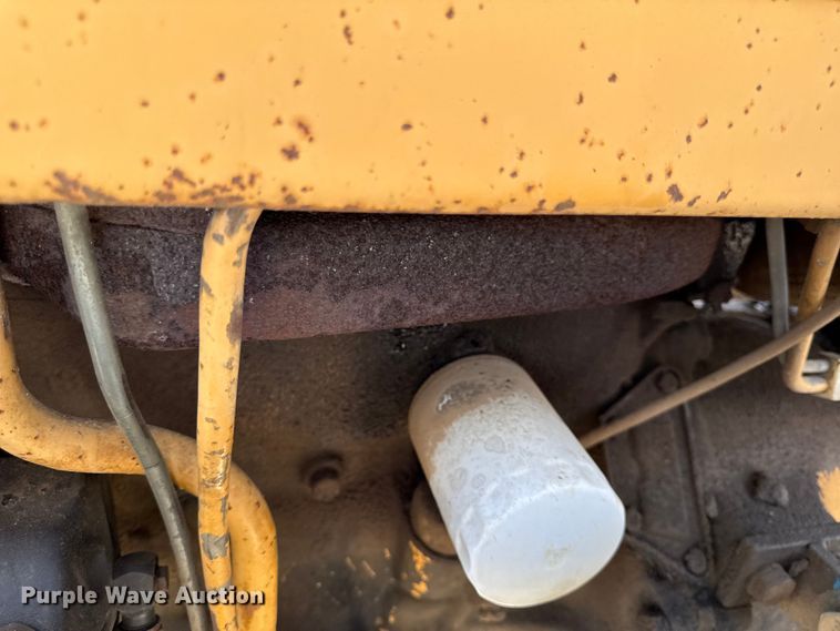 image for item DY8212 Ford Special 5600 tractor