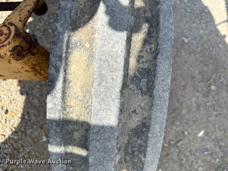 image for item DY8212 Ford Special 5600 tractor