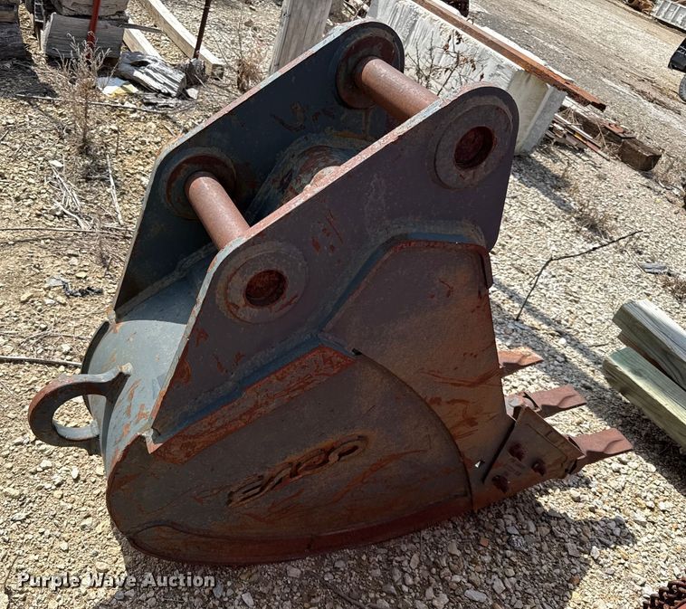 image for item DY8213 ESCO excavator bucket