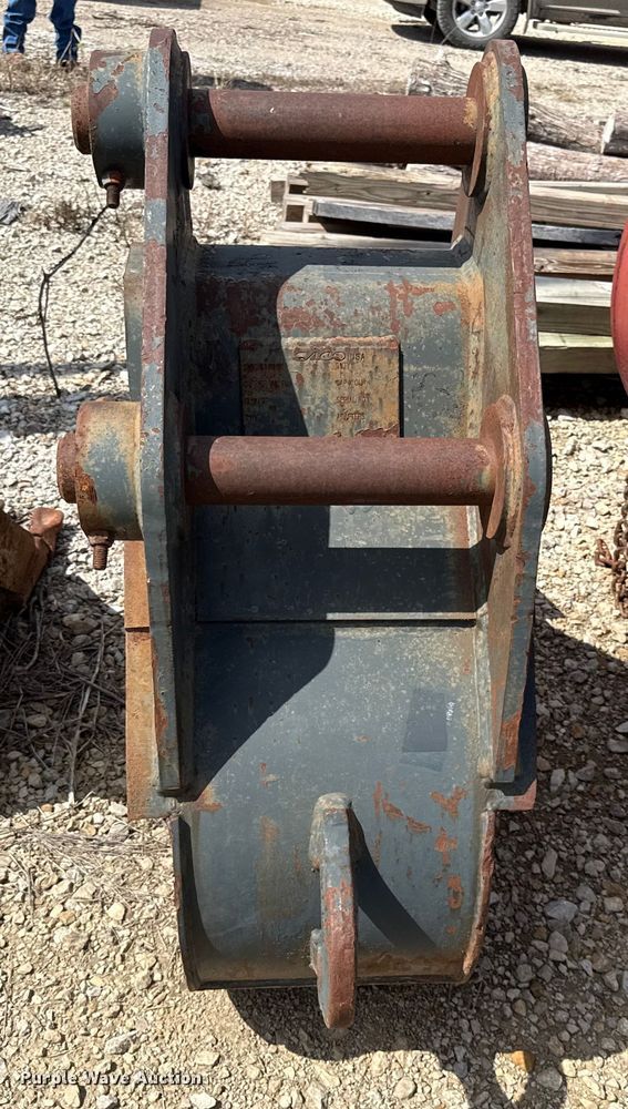 image for item DY8213 ESCO excavator bucket