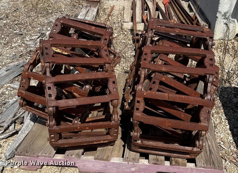 image for item DY8215 Grouser over tire tracks