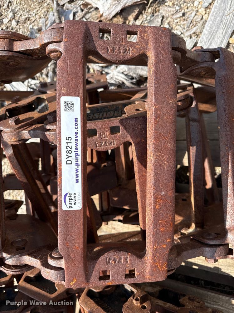 image for item DY8215 Grouser over tire tracks