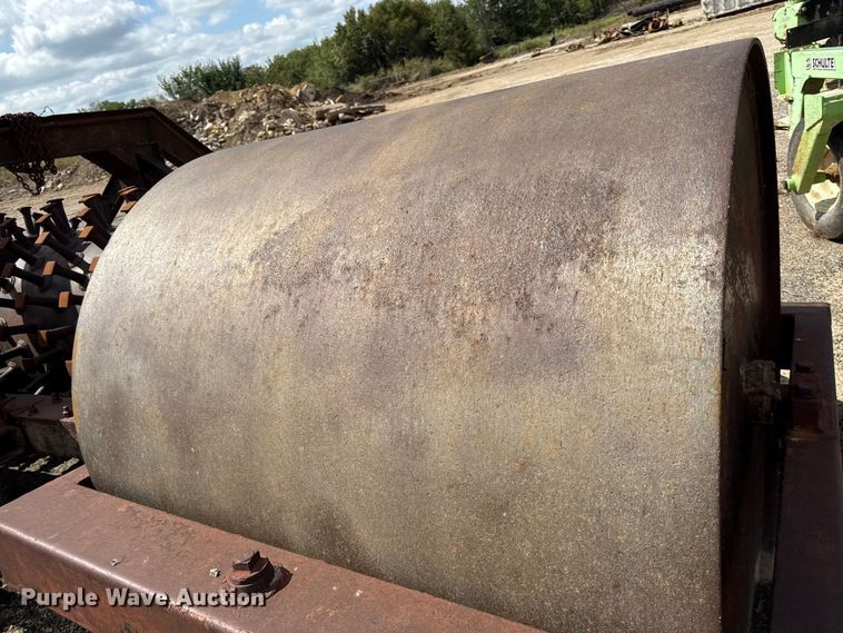 image for item DY8216 Single drum pull type roller