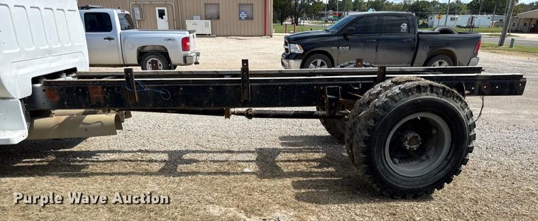 image for item DY8217 1988 Chevrolet C70 truck cab and chassis