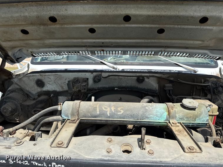 image for item DY8217 1988 Chevrolet C70 truck cab and chassis