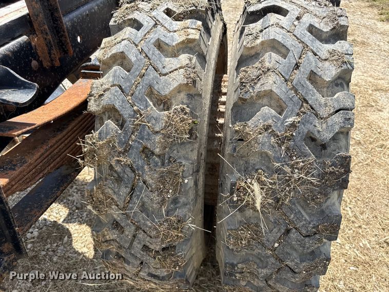 image for item DY8217 1988 Chevrolet C70 truck cab and chassis