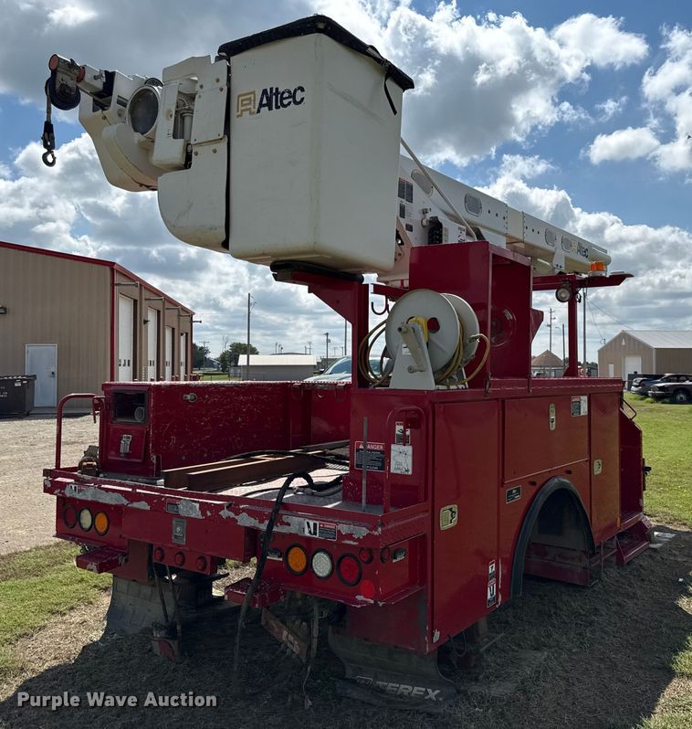 image for item DY8218 Altec bucket truck bed