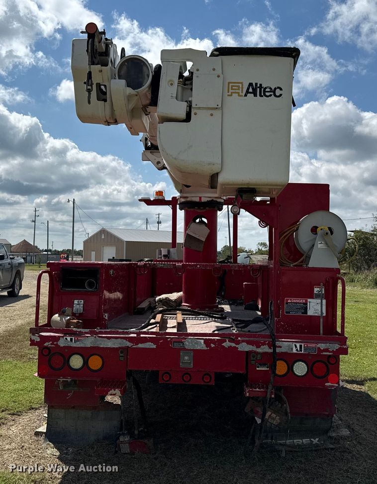 image for item DY8218 Altec bucket truck bed