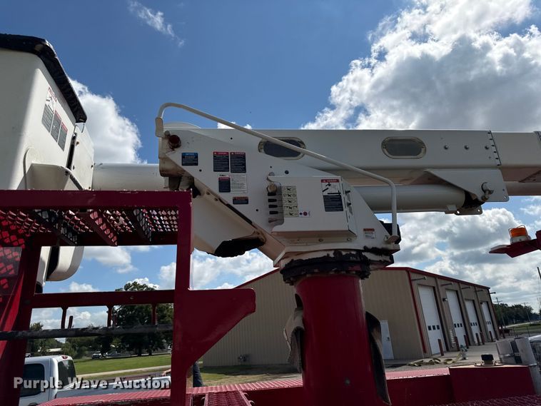 image for item DY8218 Altec bucket truck bed