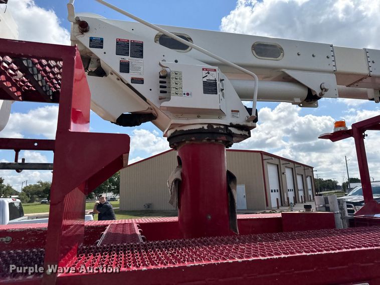 image for item DY8218 Altec bucket truck bed