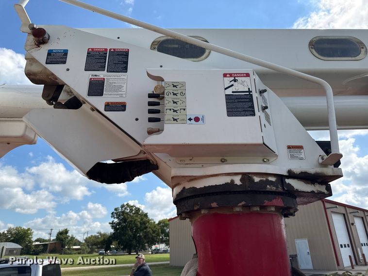 image for item DY8218 Altec bucket truck bed