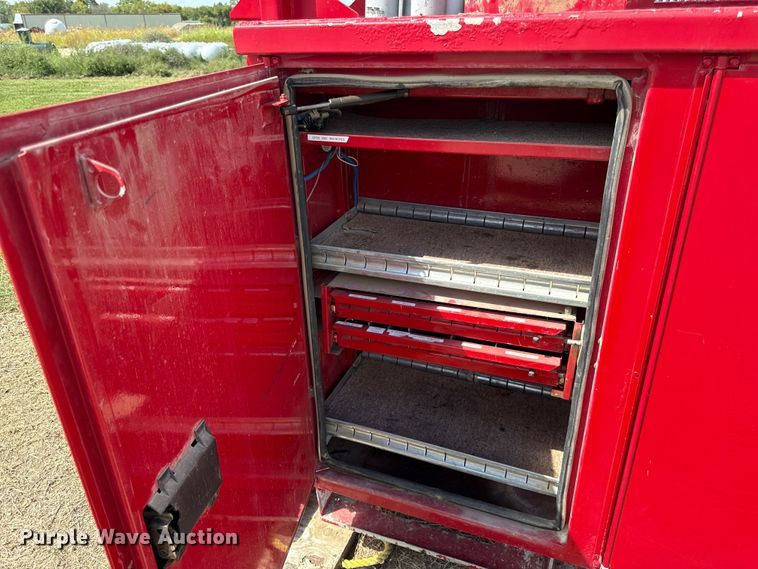 image for item DY8218 Altec bucket truck bed