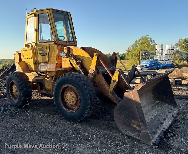 image for item DY8219 1974 Caterpillar 920 wheel loader