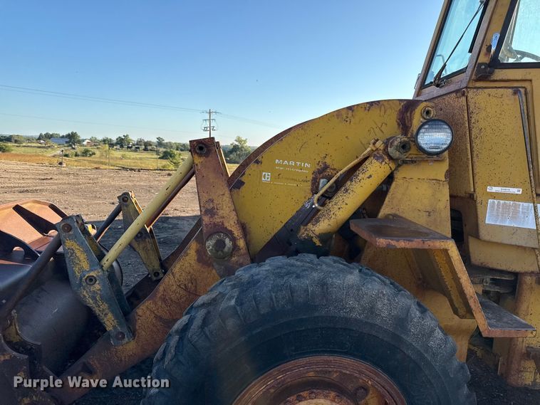 image for item DY8219 1974 Caterpillar 920 wheel loader