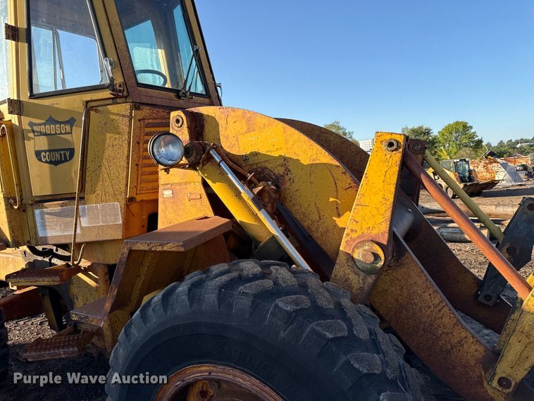 image for item DY8219 1974 Caterpillar 920 wheel loader