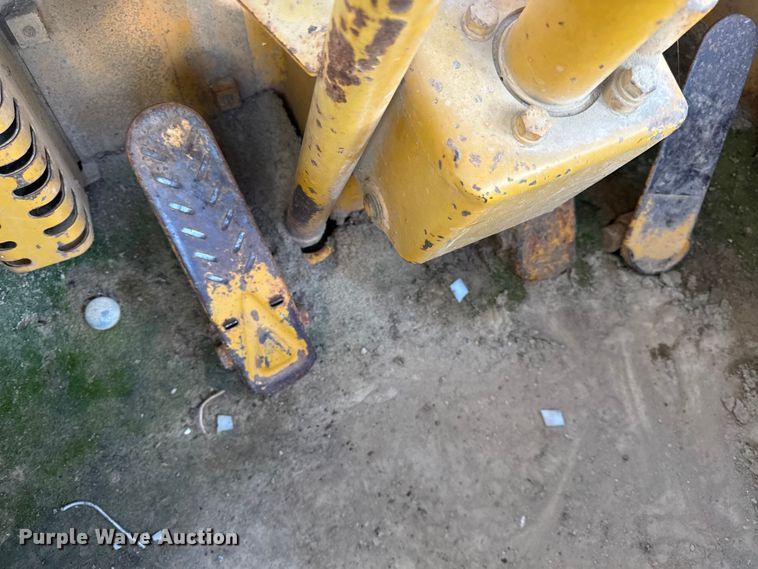 image for item DY8219 1974 Caterpillar 920 wheel loader