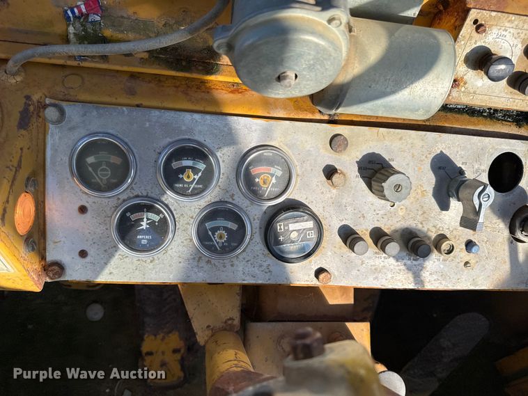 image for item DY8219 1974 Caterpillar 920 wheel loader