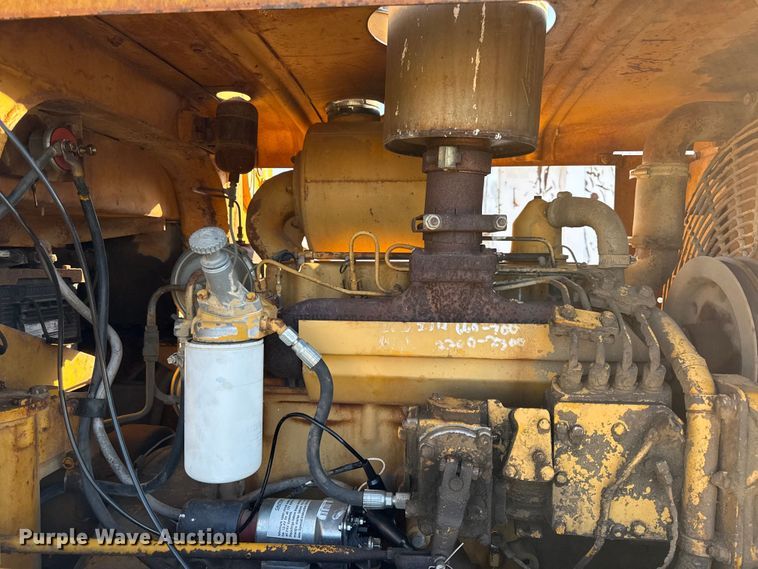 image for item DY8219 1974 Caterpillar 920 wheel loader