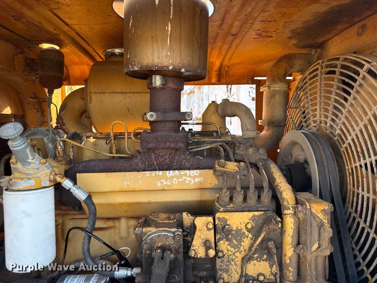 image for item DY8219 1974 Caterpillar 920 wheel loader