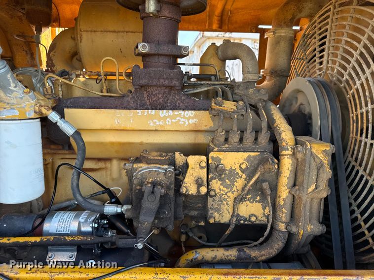 image for item DY8219 1974 Caterpillar 920 wheel loader