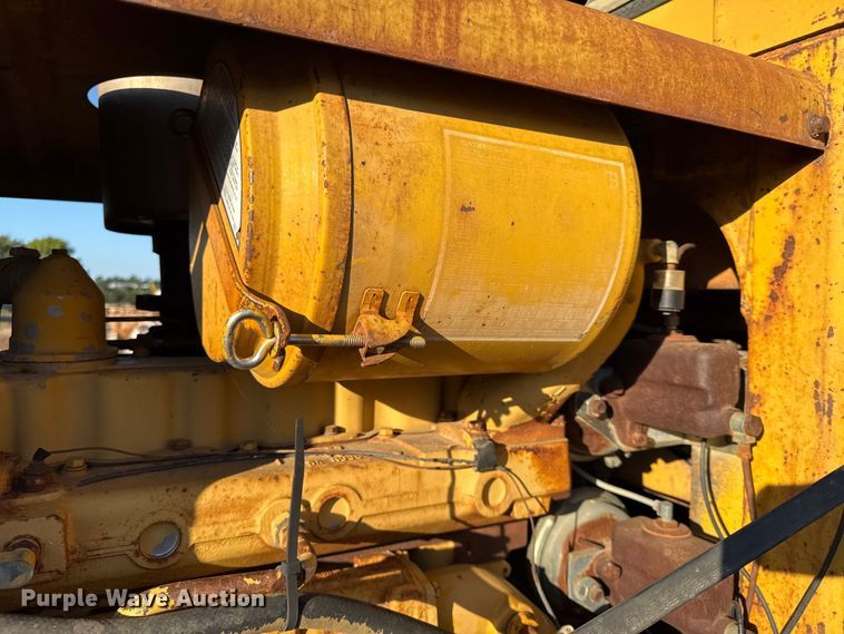 image for item DY8219 1974 Caterpillar 920 wheel loader