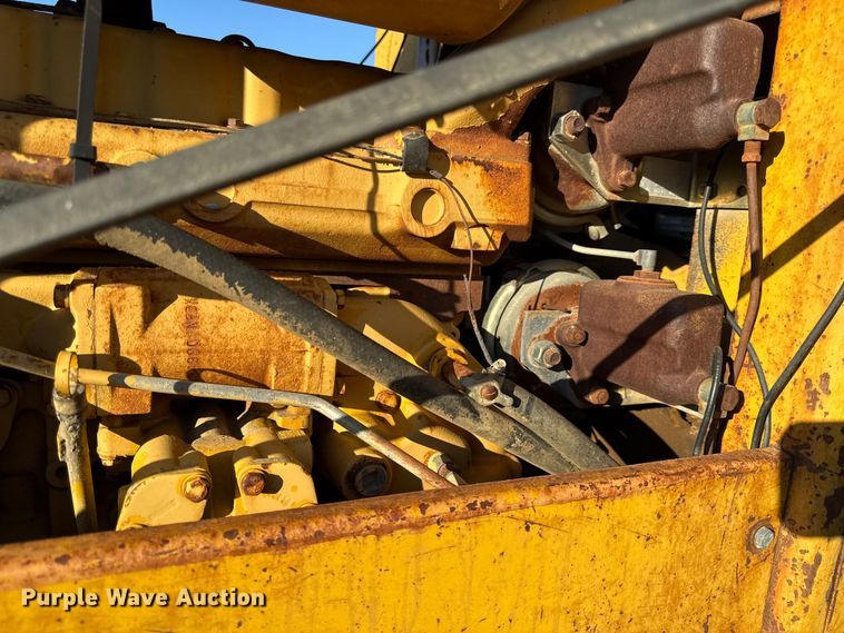 image for item DY8219 1974 Caterpillar 920 wheel loader