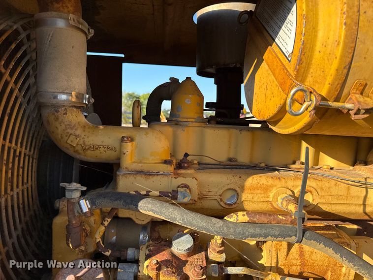 image for item DY8219 1974 Caterpillar 920 wheel loader