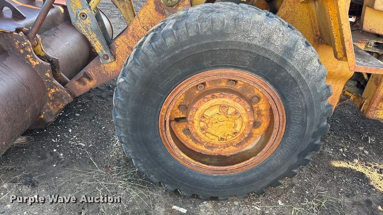 image for item DY8219 1974 Caterpillar 920 wheel loader