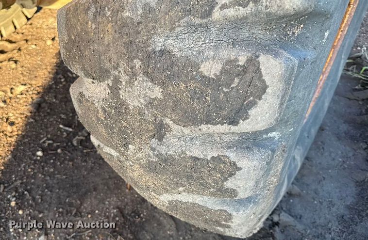 image for item DY8219 1974 Caterpillar 920 wheel loader