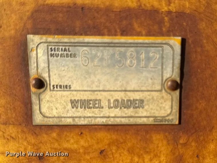 image for item DY8219 1974 Caterpillar 920 wheel loader