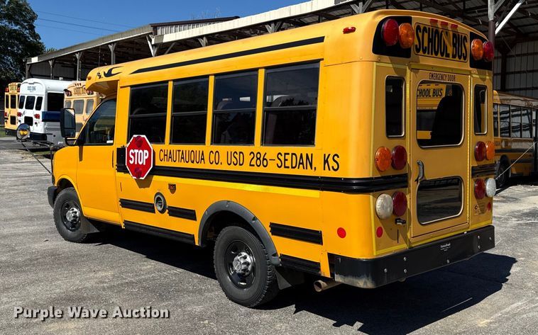 image for item DY8280 2012 Chevrolet Express school bus