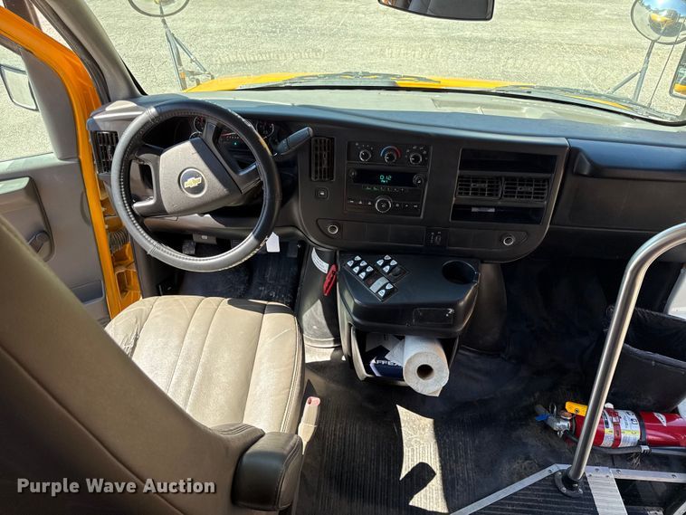 image for item DY8280 2012 Chevrolet Express school bus