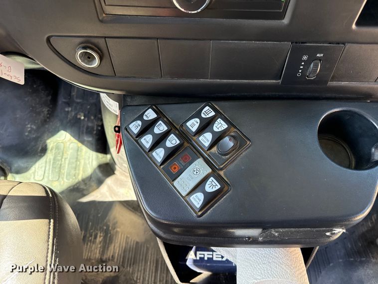 image for item DY8280 2012 Chevrolet Express school bus