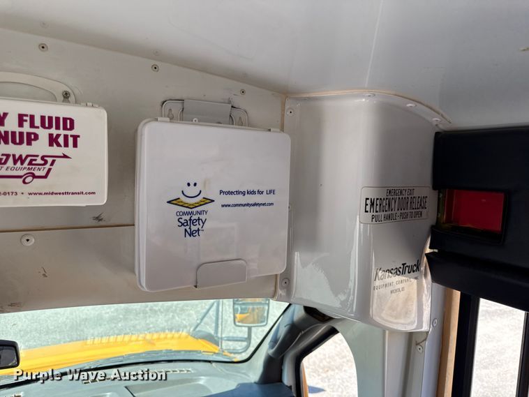 image for item DY8280 2012 Chevrolet Express school bus