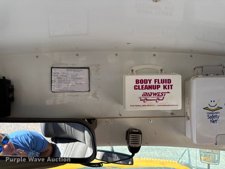 image for item DY8280 2012 Chevrolet Express school bus