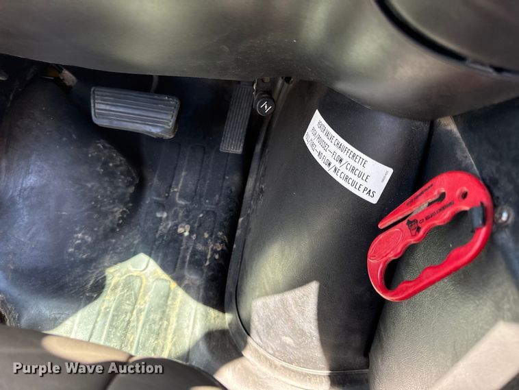 image for item DY8280 2012 Chevrolet Express school bus