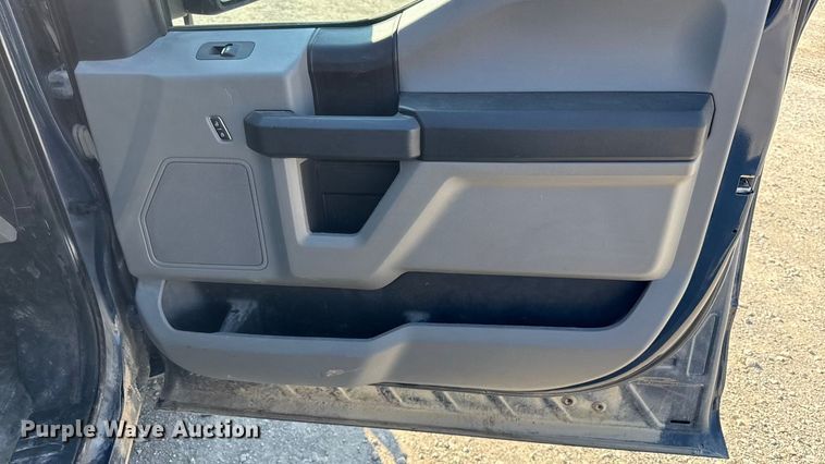 image for item DY8296 2019 Ford F150 SuperCrew pickup truck