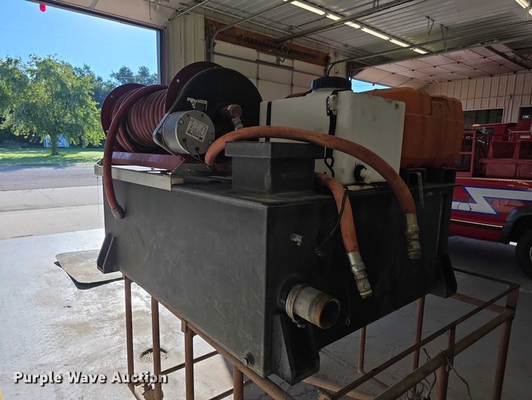 image for item DZ6332 Brush fire truck skid unit