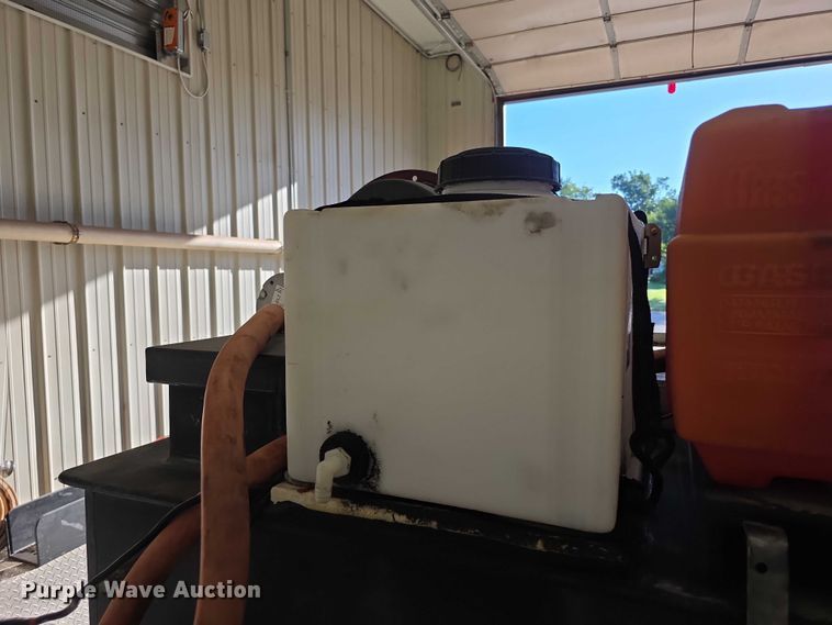 image for item DZ6332 Brush fire truck skid unit