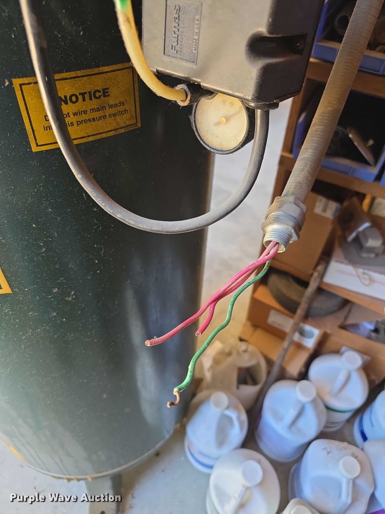 image for item DZ6341 1998 Classic C5160228V2 air compressor