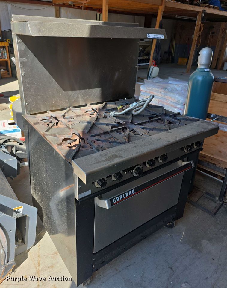 image for item DZ6342 Garland stove