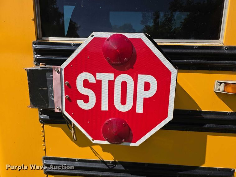 image for item DZ6351 2001 Chevrolet Express school bus