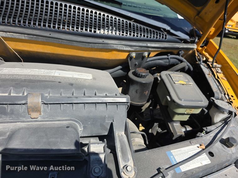 image for item DZ6351 2001 Chevrolet Express school bus