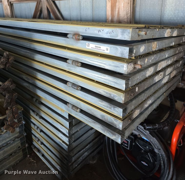 image for item DZ6359 Horton Stack hanger door